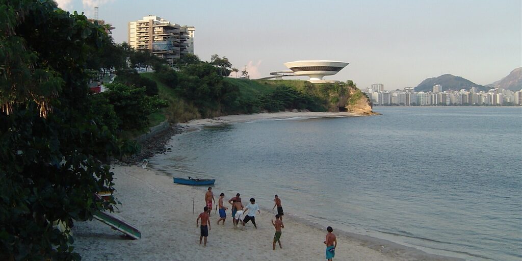 MAC Niteroi www.brazilfilms.com, film production company in brazil, production services in Brazil, television production in brazil, brazil, brasil, film production services in brazil, filming in brazil, video production services in brazil, video production in brazil, commercial film production in brazil, documentary video production service in brazil, documentary production service in brazil, documentary film production service in brazil, fixer in brazil, production fixer in brazil, cdi virtual films