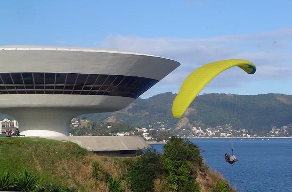 Museu Arte Comtemporanea www.brazilfilms.com